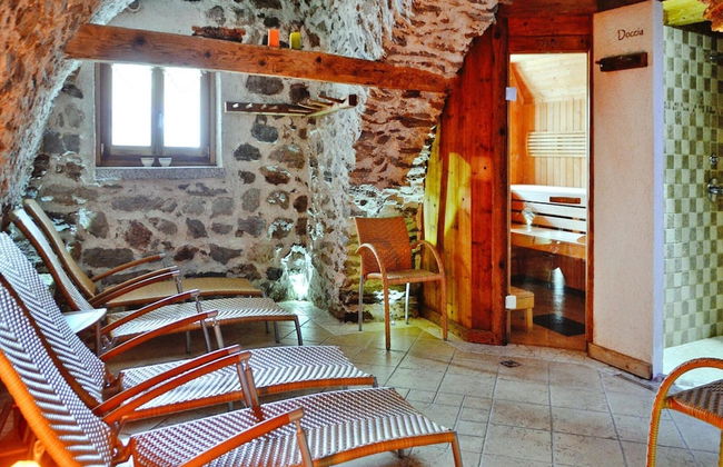 Apartment in Pellizzano Near Shopping - Photo 14