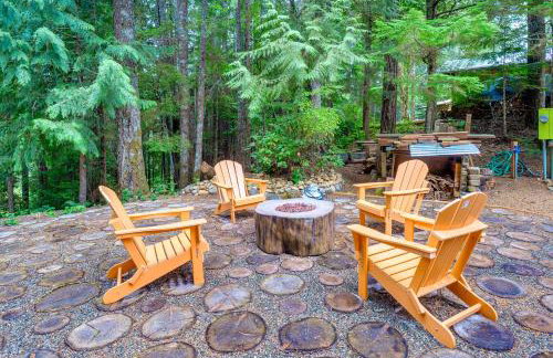 Adorable A-Frame Cabin, Steps to Lake Cushman! - Foto 2