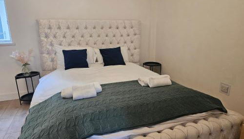 Charming and Compact Studio in Bridgend - Photo 1, towels