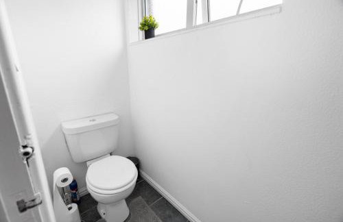 A Charming 3 Bed home next to NEC and Birmingham International Airport - Foto 23