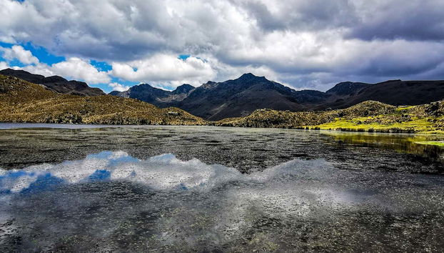 Laguna Luspa Hiking Tour - Foto 2
