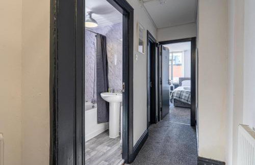 Town Centre 6 Bed Home Work Rest Warrington - Foto 21