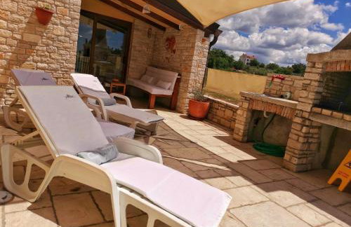 Luxury apartment Alba with pool - Photo 30