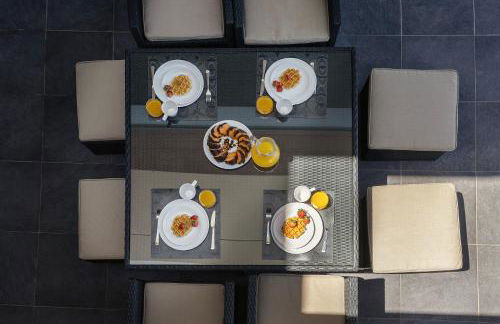 Poolside & Seaview Villa - Foto 32