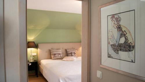 ChiemSeeNest - romantische Ferienwohnung am Chiemsee mit separatem Sommer Seezugang - Foto 2