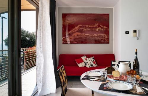 Apartment Lights on the Lake Zweizimmerwohnung mit Terrasse und Pool by Interhome - Photo 3