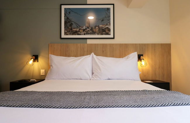 w Minimalist 2BR in Miraflores - Photo 24