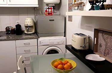 Pequena Casa rústica com piscina - Foto 27