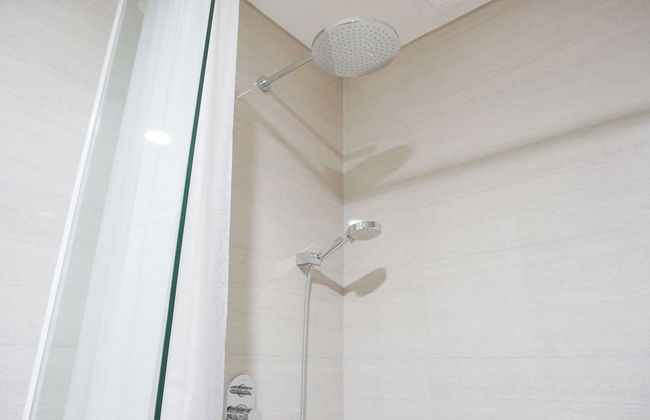 Modern And Comfort Stay 2Br At Ciputra International Apartment - Foto 15