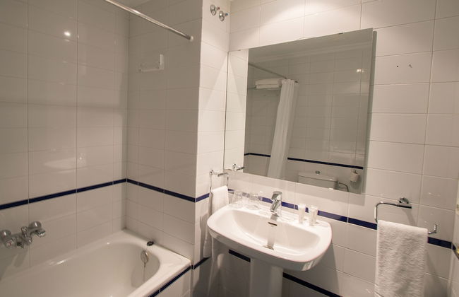 Apartamentos Suites Santa Cruz - Foto 22