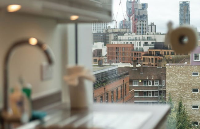 Chic & Stylish 2Bed in Heart of London - Photo 37