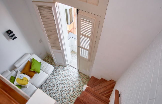 Lujoso Apto WIFI Gratis Balcon y Jacuzzi - Photo 6