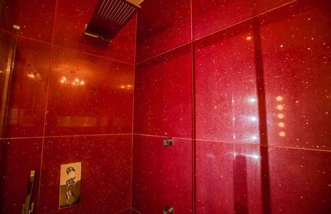 Modern Central Richmond Luxury Residence - Photo 33