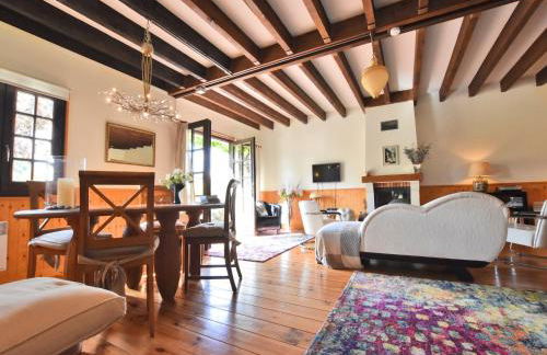 Holiday Home in Le Châtelet with Pool - Foto 9