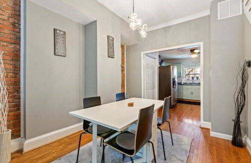 Pristine Townhouse With Rooftop Deck Near Canton! - Foto 16