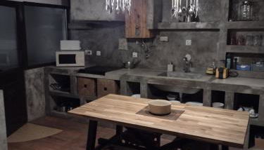 Valentine's House - Photo 3