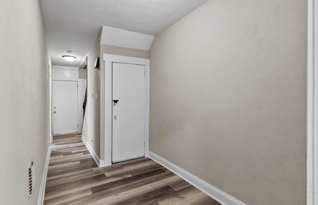 Designer Home in Shaw Right Side - JZ Vacation Rentals - Photo 29