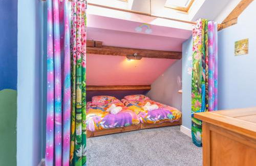 Squirrel Barn - Family Getaway Pass the Keys - Foto 26