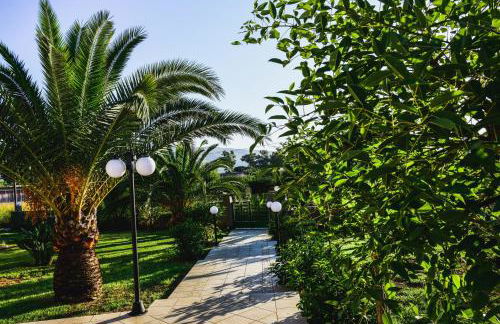 Sweven Villa Private Pool & Absolute Privacy , Stunning Sunsets - Photo 12