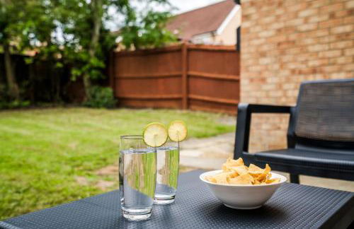 Progressive House 5 Bedrooms Inc Study with Sofabed, Garden, Smart TV in Every Bedroom FREE Parking - Foto 65