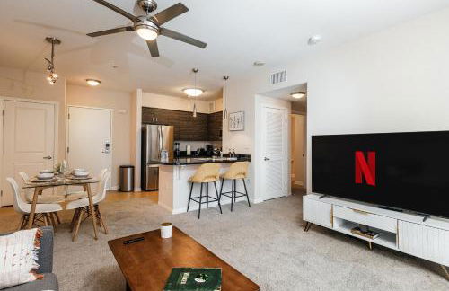 Luxury One Bedroom minutes from The Grove - Foto 2