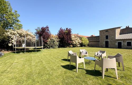 La Gannatoise Family home with garden - Photo 14