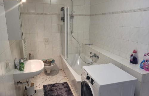 Große Wohnung im EG mit 2xAC - Photo 16