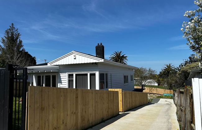 Spacious 2BR Home in the Suburbs - Foto 5