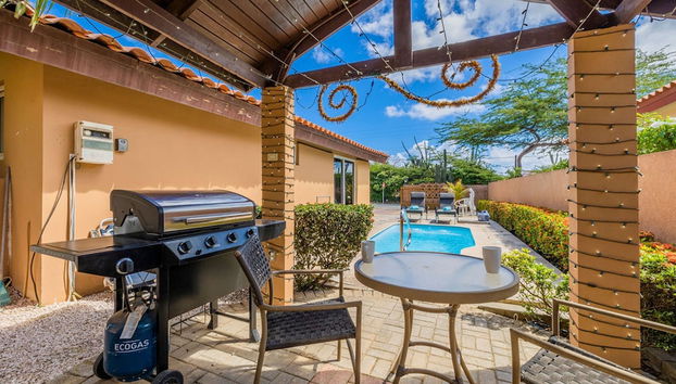 Cozy 1br1ba w Private Pool Patio Close 2 Beach - Foto 4, Habitación