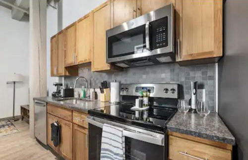 2125 Superior Living - Photo 90