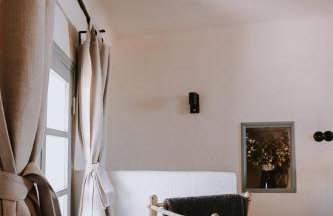 Unique historical home, middle of the village, bath & patio - Foto 8