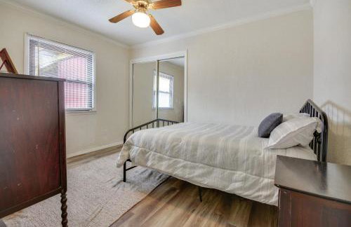 Tranquil Lakefront Home with Sunroom in Burlington - Foto 22