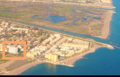 Espectacular apartamento junto al mar, con piscina en Málaga - Photo 13