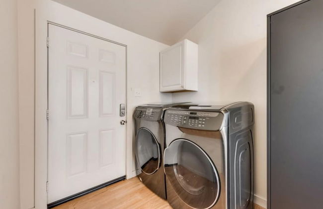 4 Queen Beds High Speed Wifi Private Parking - Foto 8