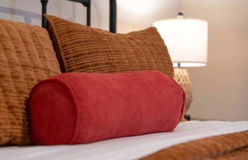 15 Min to UA Private Heated Pool Huge Yard Luxe Master - Foto 52