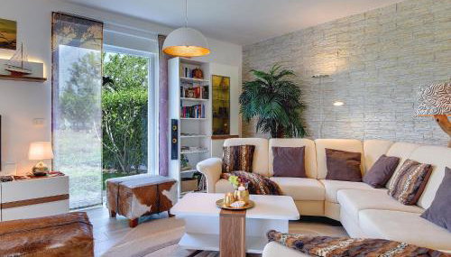 Villa in Novigrad with Pool near Beach - Foto 4