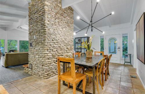 The Shorewood Lakeside Oasis, Pet-Friendly Getaway - Foto 15