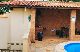 Casa Espaço Sara Piscina com total privacidade, área gourmet completa com churrasqueira fogão a lenha, a 5min do centro e do parque das águas - Foto 49