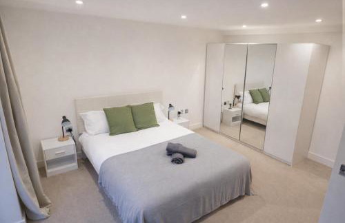 Stylish Garden Flat with Parking 20min to Central London - Foto 8