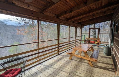 Grandpa Dans Cabin Mtn River view 34 acre retreat - Foto 3