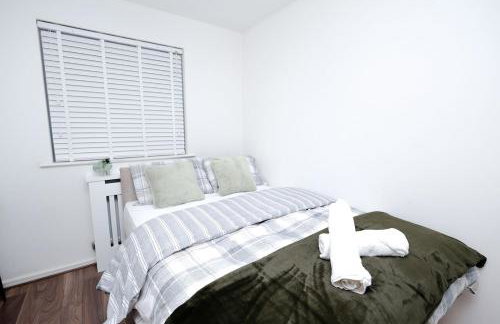 Cozy Place in Salford, Sleeps 8, 4 Bedroom, 5 Beds - Foto 72