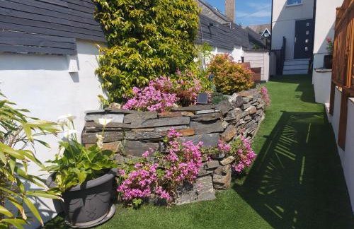 Meadow View Apartments are 2 and 3 bedroomed with private parking - Foto 76