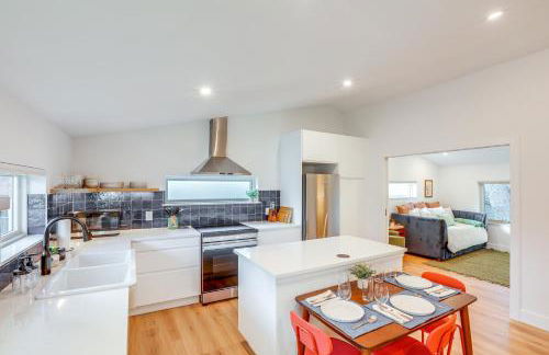 Less Than 1 Block to City Park New-Build Apt in Denver! - Foto 7