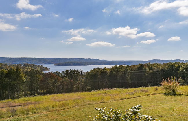 Hoot Owl @ Table Rock Lake - Amazing Lake Views!! - Game Room - Priced TO Rent!! - Photo 3