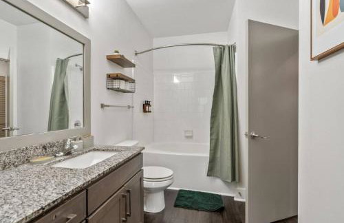 Stylish Modern Queen Suite Parking Pet Friendly - Foto 20