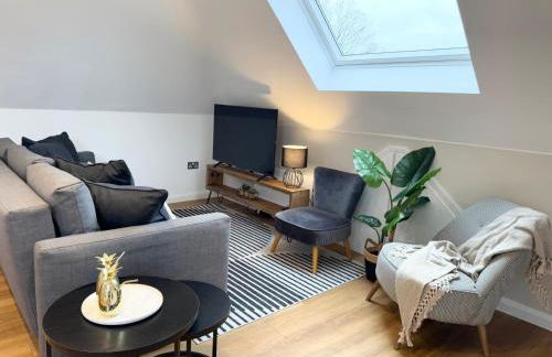 Contemporary 2-Bed Penthouse Central Stay! - Foto 8