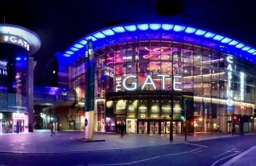 Characterful 2BR Victorian in Prime Jesmond - Fast WiFi & Walk to Station! - Foto 17