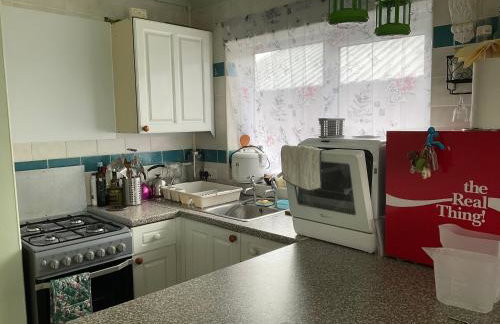 Shirls chalet in Sheppey, Leysdown - Photo 7