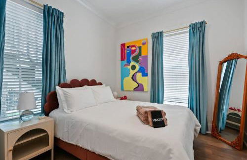 Fun & Renovated Artsy Downtown Apt Dog Friendly with Fully Fenced Backyard and Private Parking - Foto 20