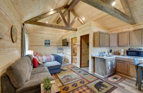 Kenai Peninsula Base Camp Cabin in Soldotna - Photo 4